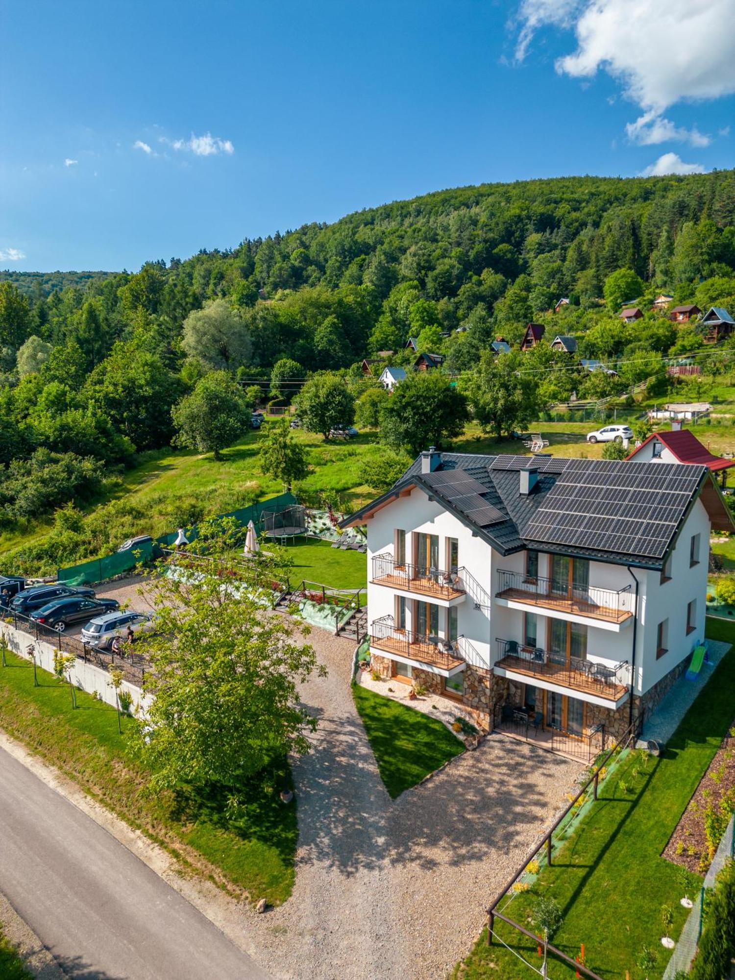 Villa Kasztelan Apartamenty Ustrzyki Dolne Exterior foto